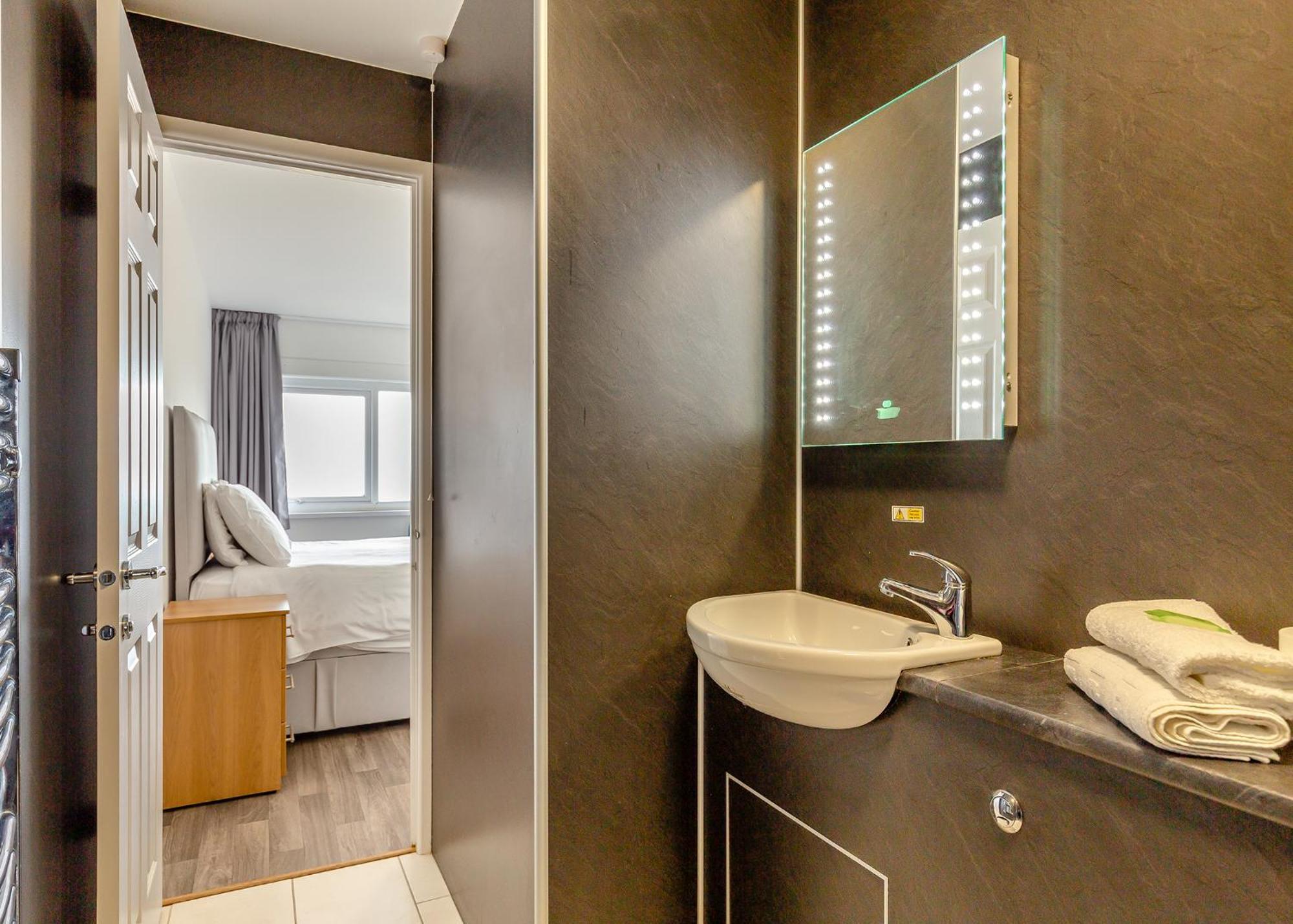 North Devon Resort อิลฟราคูมบ์ ภายนอก รูปภาพ